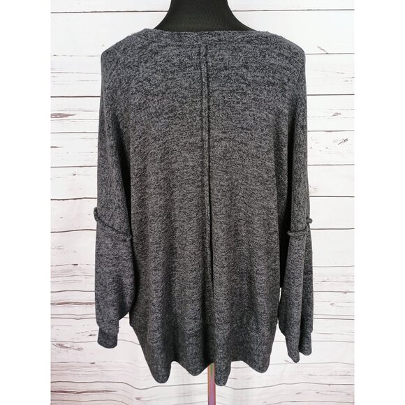 Zenana 5x Charcoal Gray Long Sleeve Oversized Sweater Top W/ Pocket Detail & Flo - Picture 3 of 8